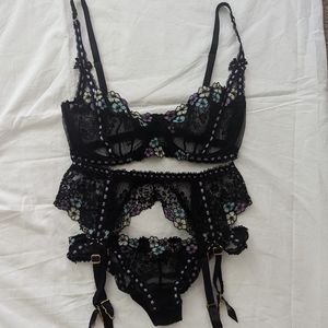 Agent Provocateur Petunia full set